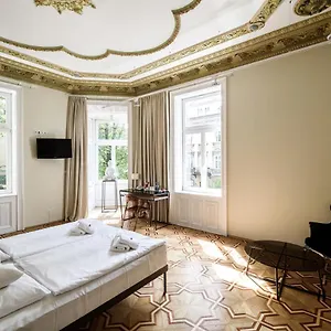 https://home.krakowhotelspoland.com