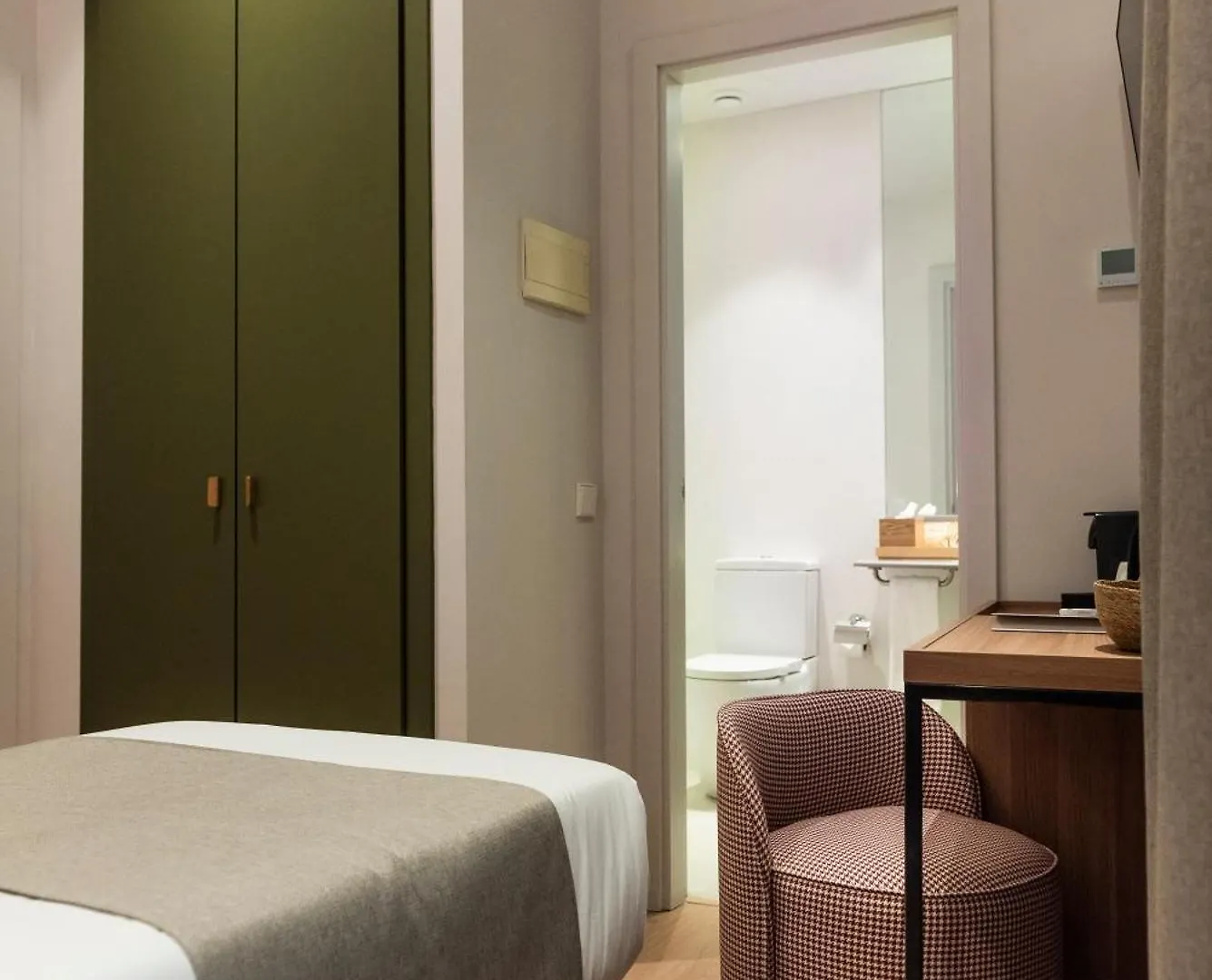 ***  Hotel California Barcelone Espagne